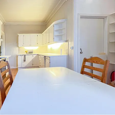 Apartamento Central * Spacious *free Parking *